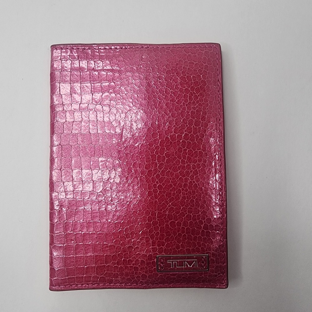 TUMI Crockadile Print Hot Pink Leather Travel Wallet Passport Cover Organizer